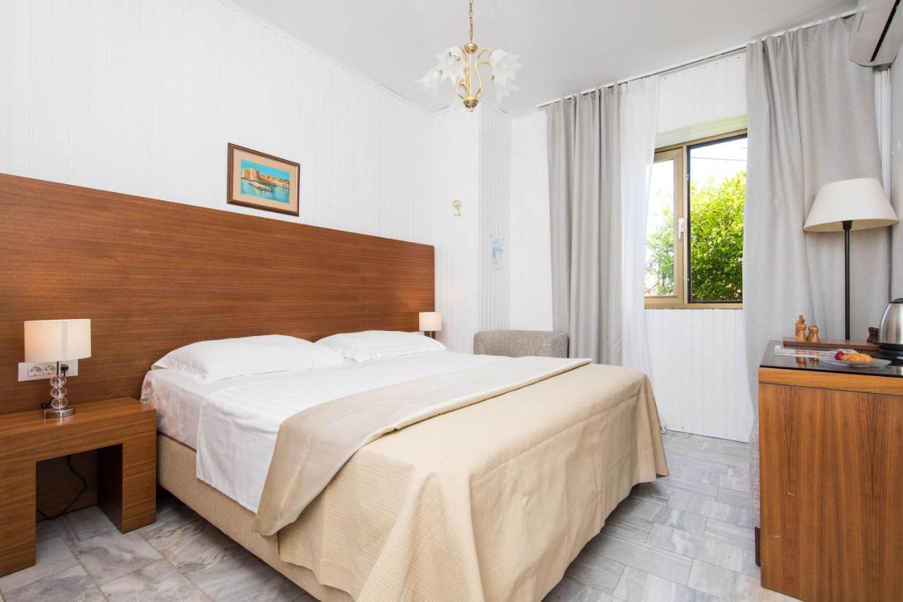 Guest House J&J Zaton  Extérieur photo