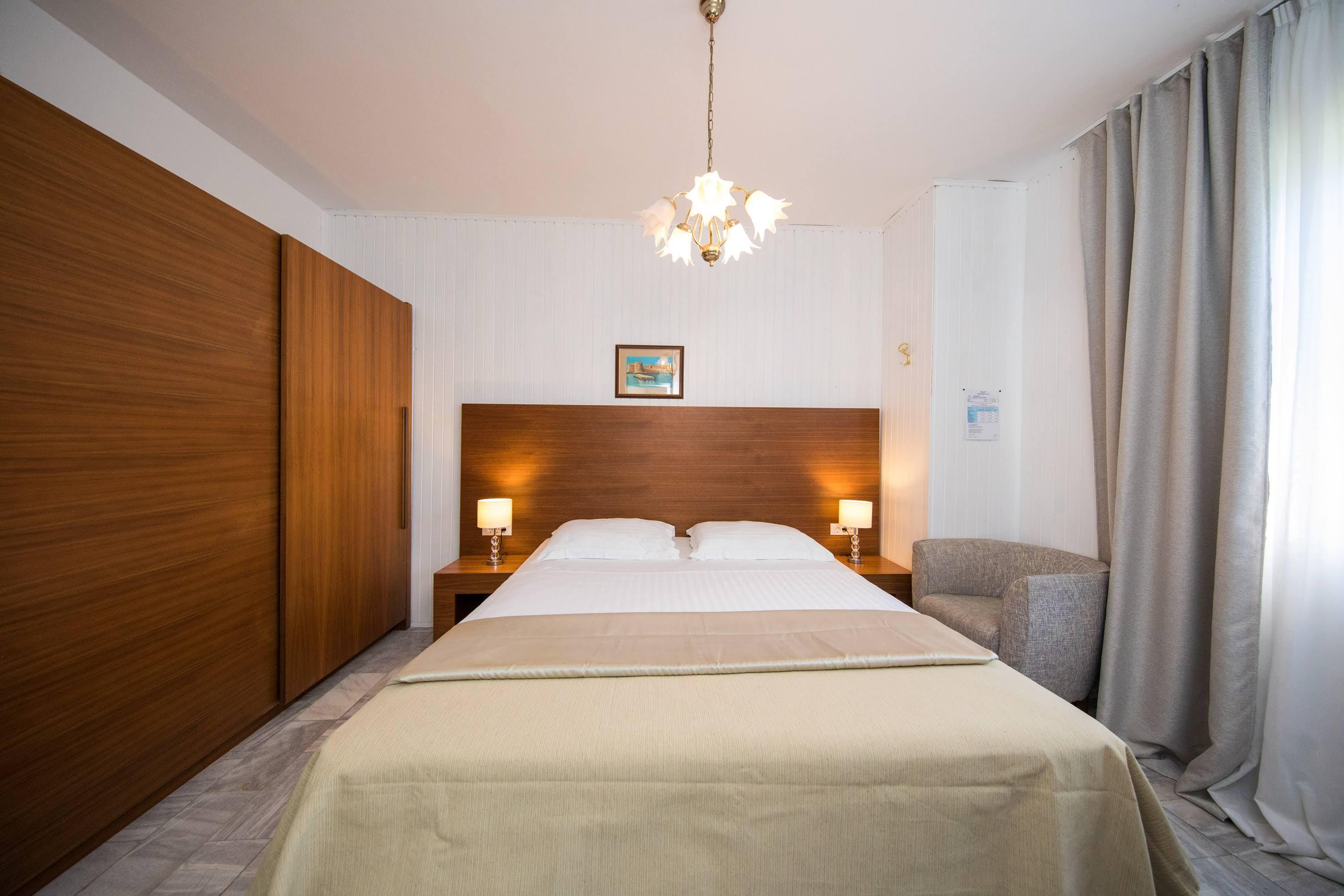Guest House J&J Zaton  Extérieur photo
