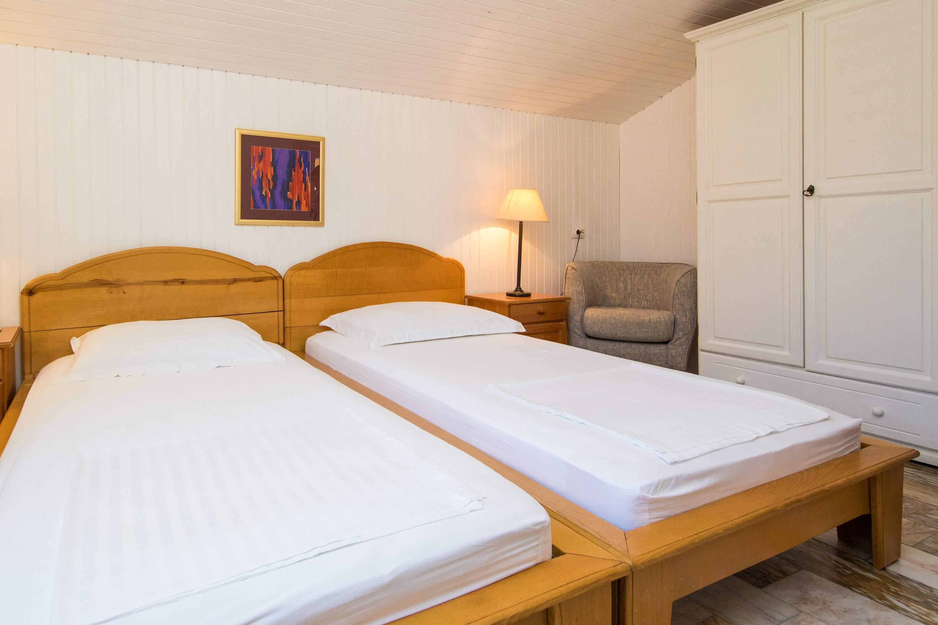Guest House J&J Zaton  Extérieur photo